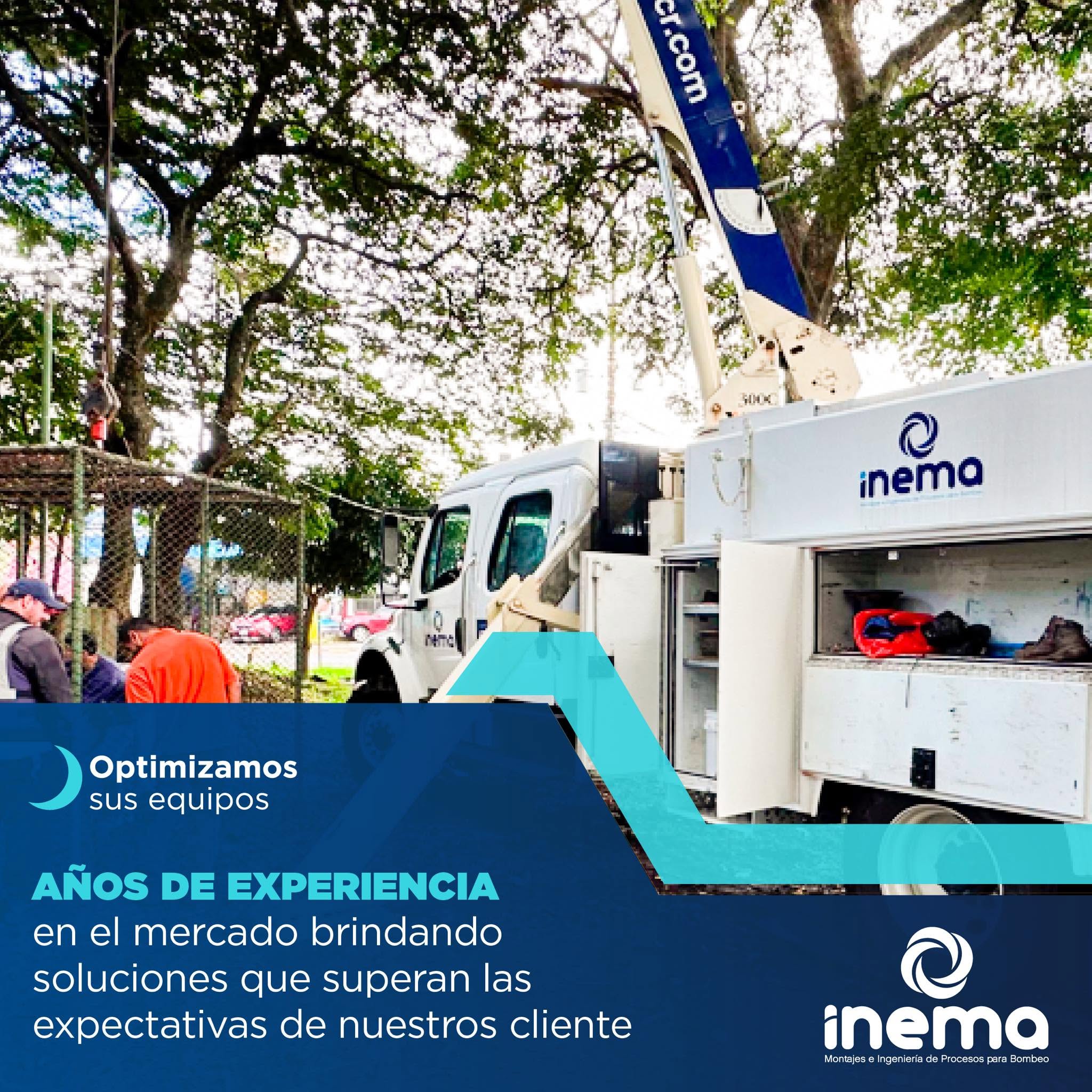 Camión grúa oficial de INEMA en operaciones de campo en Costa Rica